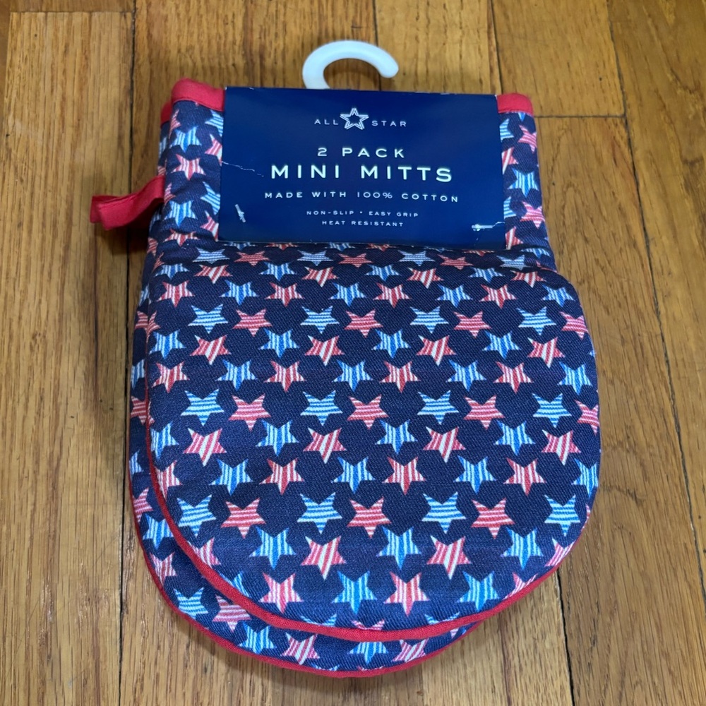 NEW 2 Pack Patriotic Stars Mini‎ Mitts, Cotton Non-SlipEasy Grip Heat Resistant